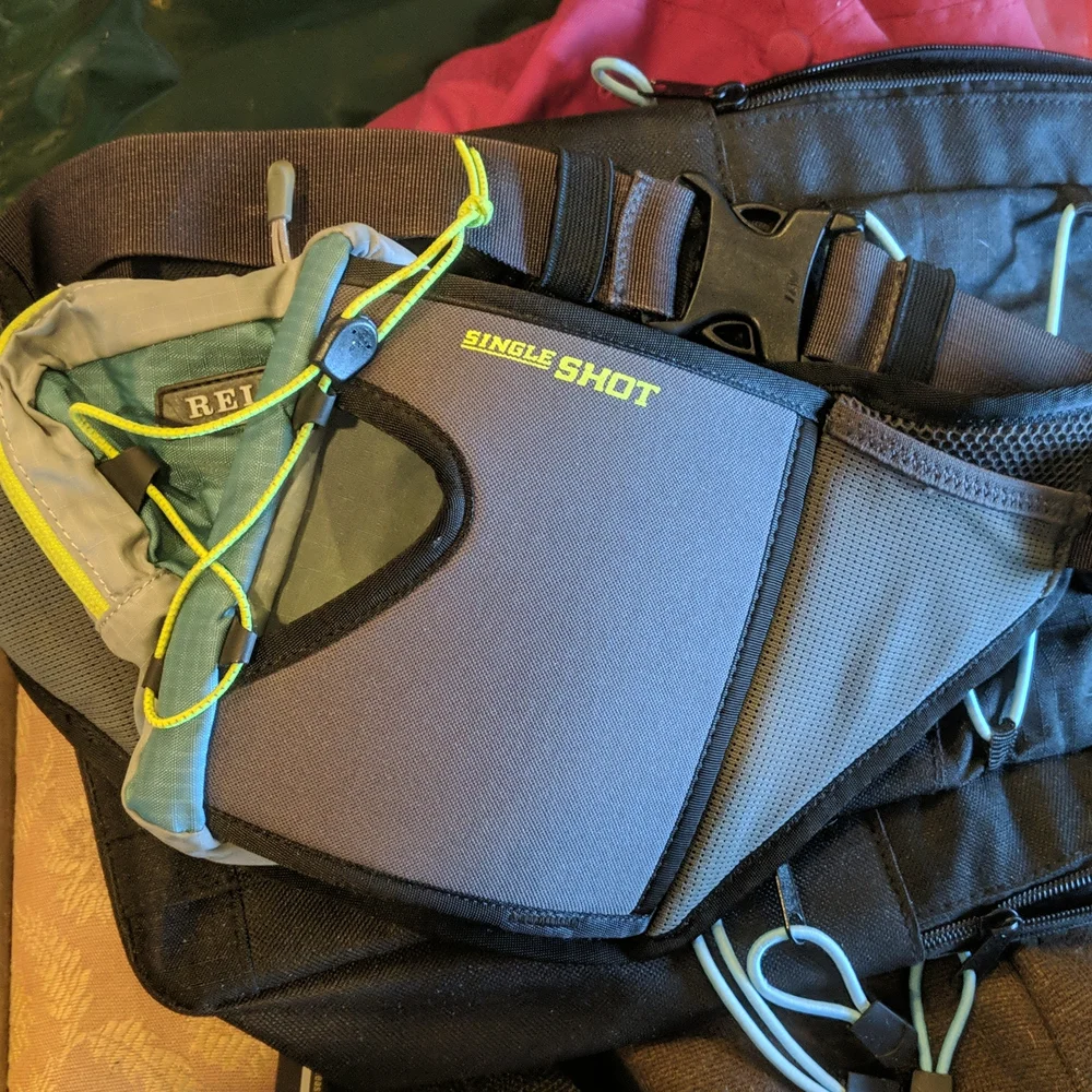 REI Single Shot Hiking Belt - Picture 3 of 4